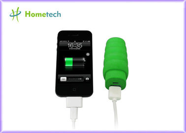 comprar Mini banco verde del poder del lápiz labial 2600 orugas suaves de la historieta del PVC del mAh formadas Fabricación en línea
