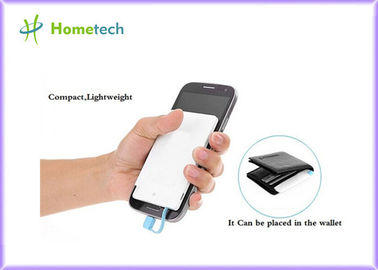 Pila AA externa de la copia de seguridad del teléfono del banco 2000mAh del poder del lápiz labial